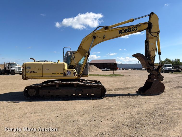 image for item EA0515 Kobelco SK210LC excavator