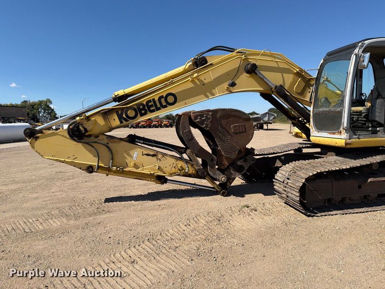 image for item EA0515 Kobelco SK210LC excavator