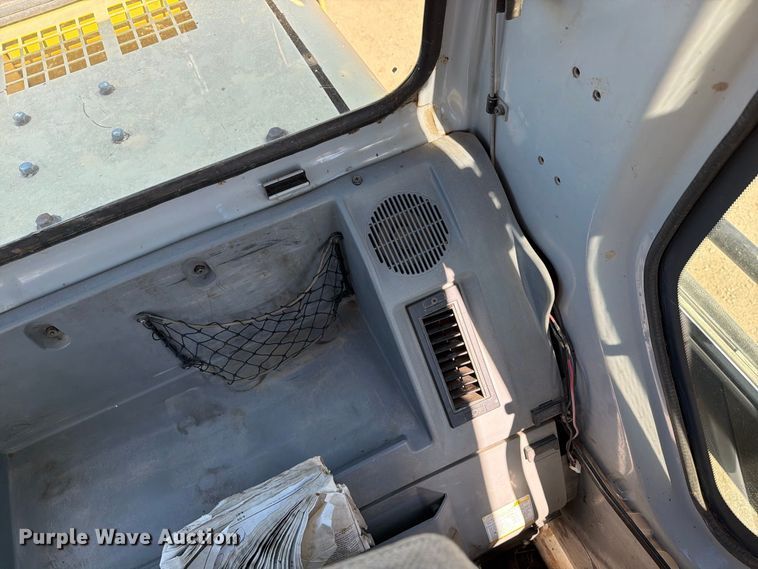 image for item EA0515 Kobelco SK210LC excavator