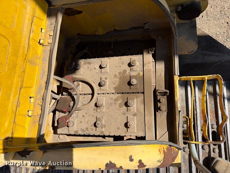 image for item EA0515 Kobelco SK210LC excavator