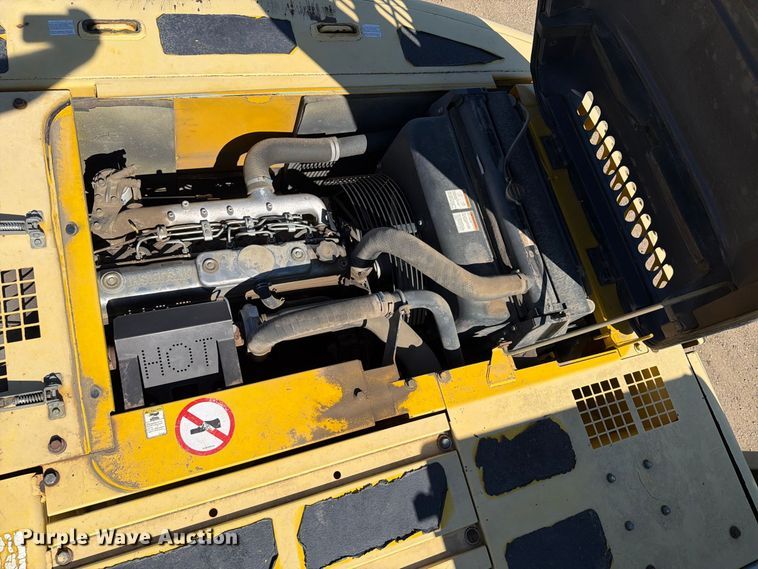 image for item EA0515 Kobelco SK210LC excavator