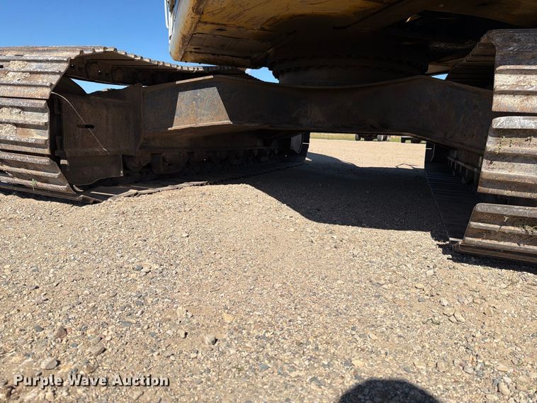 image for item EA0515 Kobelco SK210LC excavator