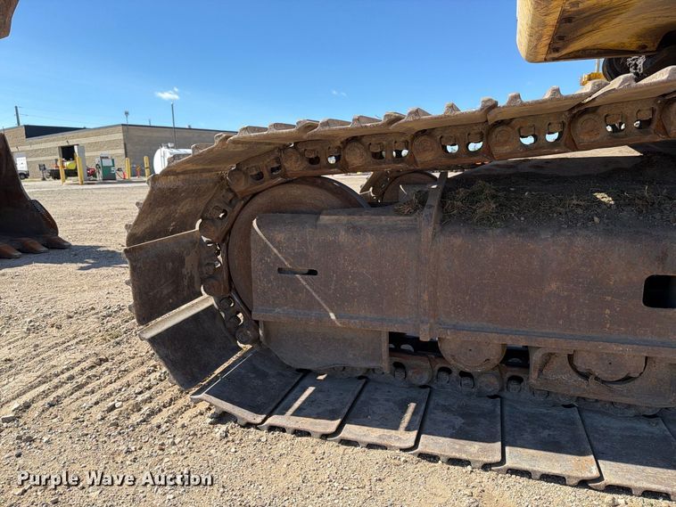 image for item EA0515 Kobelco SK210LC excavator