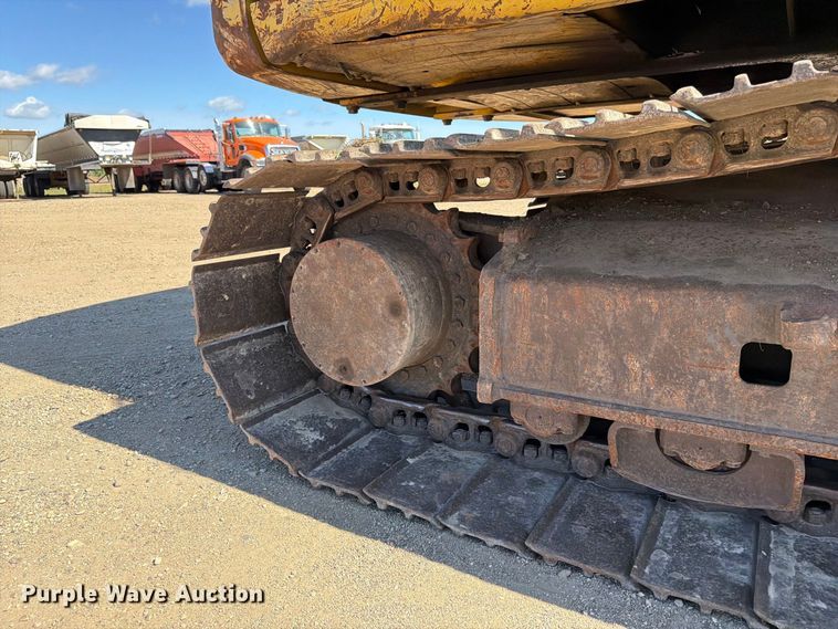 image for item EA0515 Kobelco SK210LC excavator
