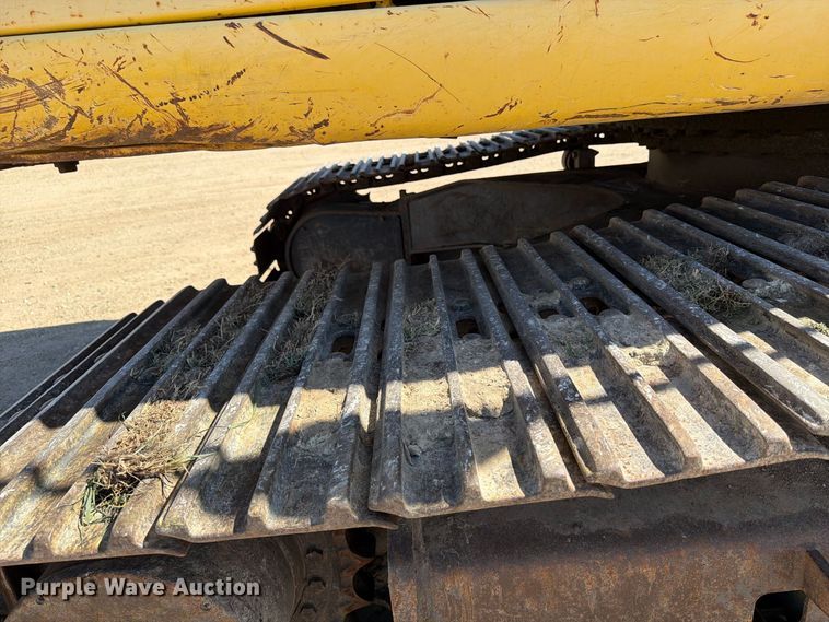 image for item EA0515 Kobelco SK210LC excavator