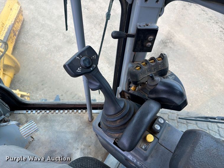 image for item EA0530 2008 Caterpillar 140M VHP Plus motor grader