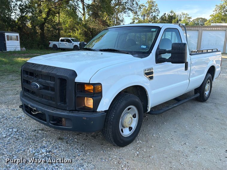 image for item EA7353 2008 Ford F250 Super Duty pickup truck