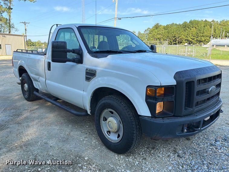 image for item EA7353 2008 Ford F250 Super Duty pickup truck