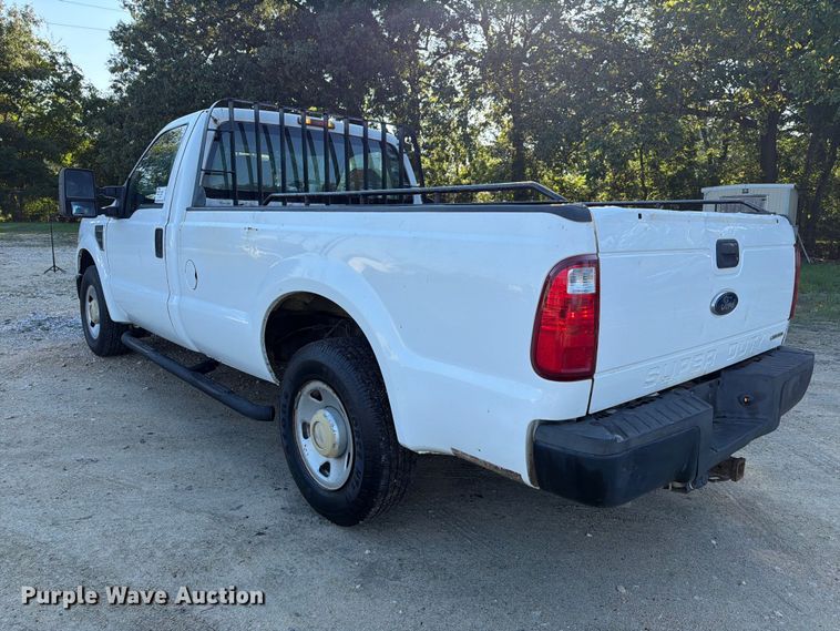 image for item EA7353 2008 Ford F250 Super Duty pickup truck