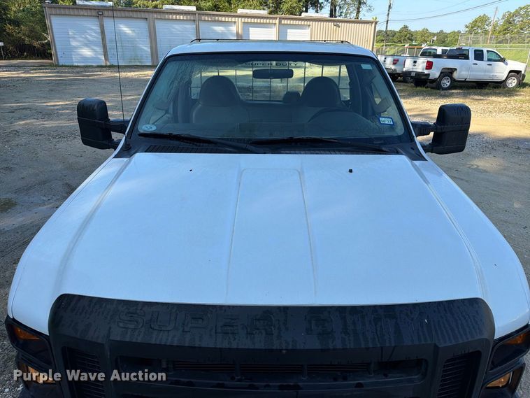 image for item EA7353 2008 Ford F250 Super Duty pickup truck