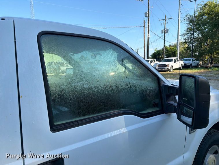 image for item EA7353 2008 Ford F250 Super Duty pickup truck