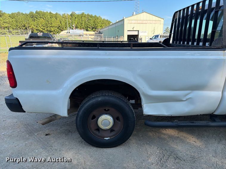 image for item EA7353 2008 Ford F250 Super Duty pickup truck