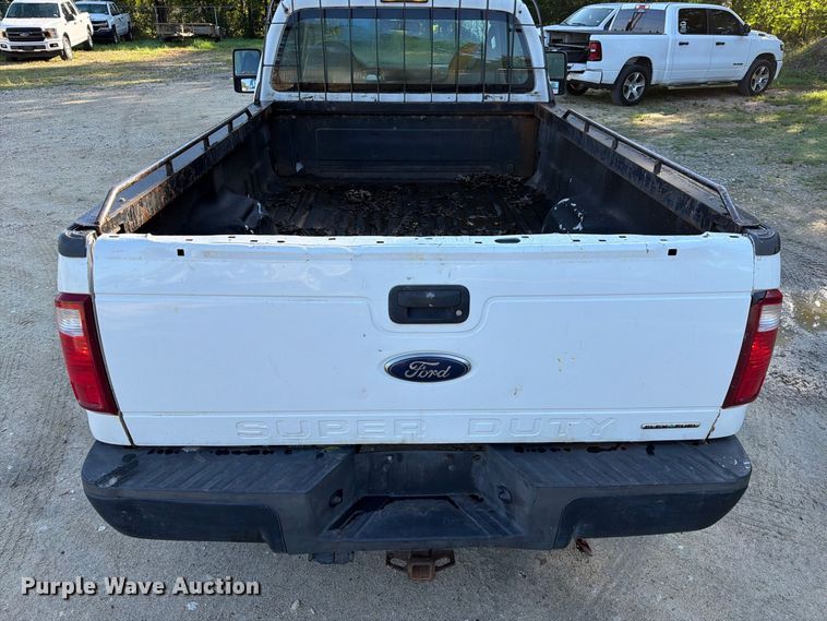 image for item EA7353 2008 Ford F250 Super Duty pickup truck
