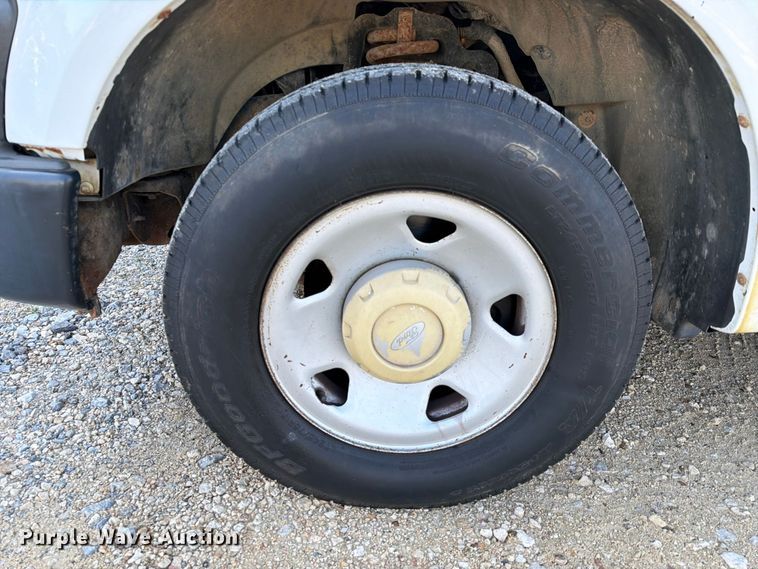 image for item EA7353 2008 Ford F250 Super Duty pickup truck