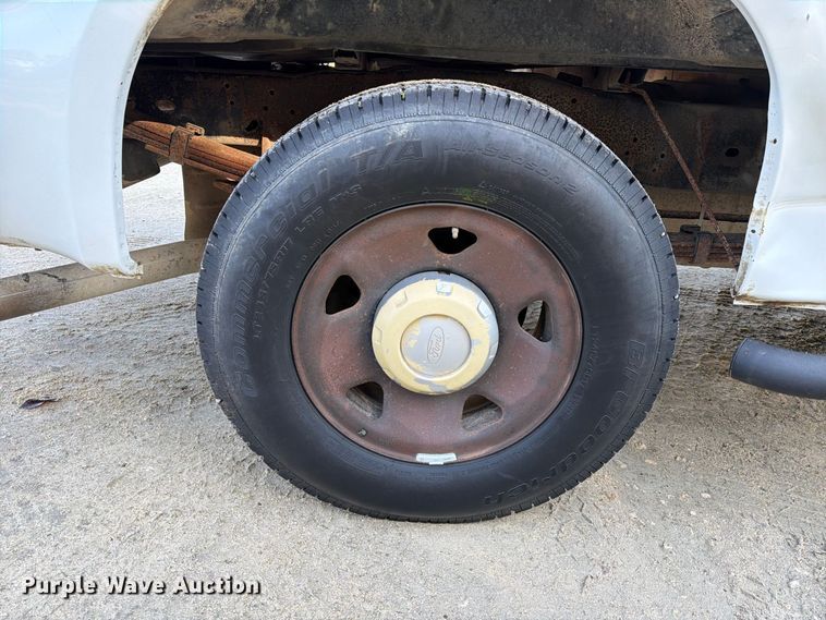 image for item EA7353 2008 Ford F250 Super Duty pickup truck