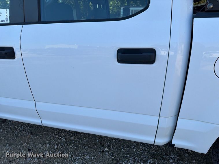 image for item EA7354 2018 Ford F150 Crew Cab pickup truck