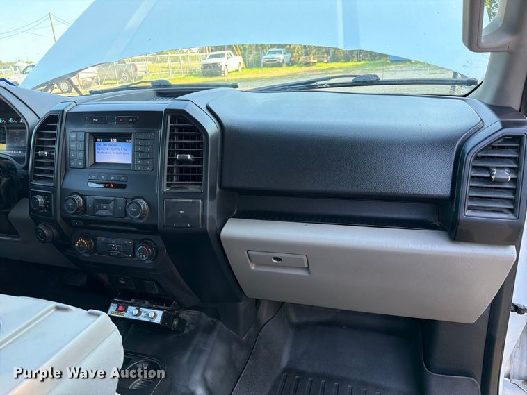 image for item EA7354 2018 Ford F150 Crew Cab pickup truck
