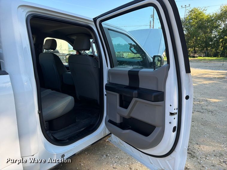image for item EA7354 2018 Ford F150 Crew Cab pickup truck