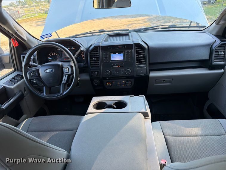 image for item EA7354 2018 Ford F150 Crew Cab pickup truck