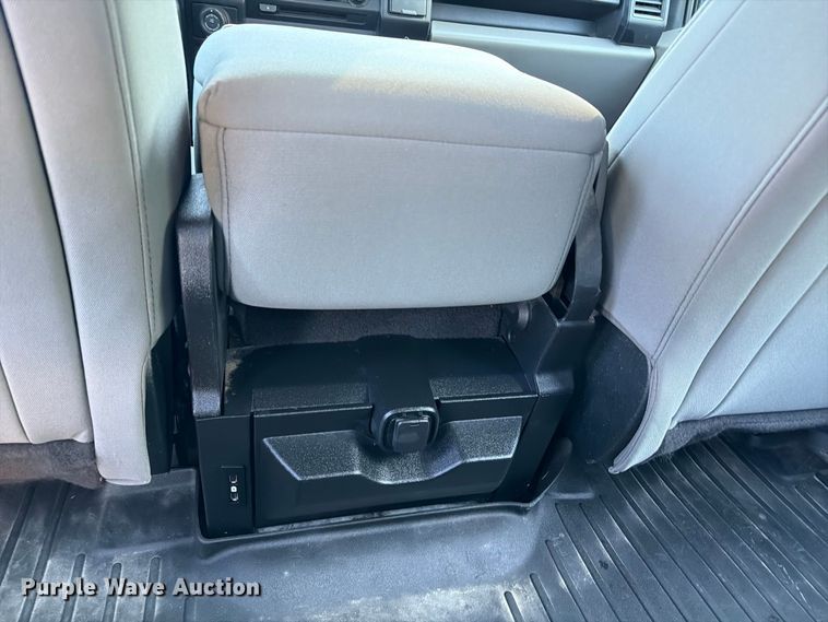 image for item EA7354 2018 Ford F150 Crew Cab pickup truck