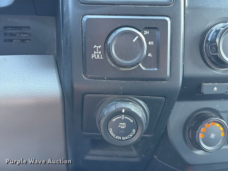 image for item EA7354 2018 Ford F150 Crew Cab pickup truck
