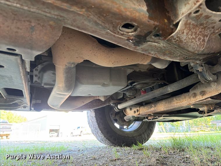 image for item EA7355 2019 Chevrolet Silverado 1500 Ext. Cab pickup truck