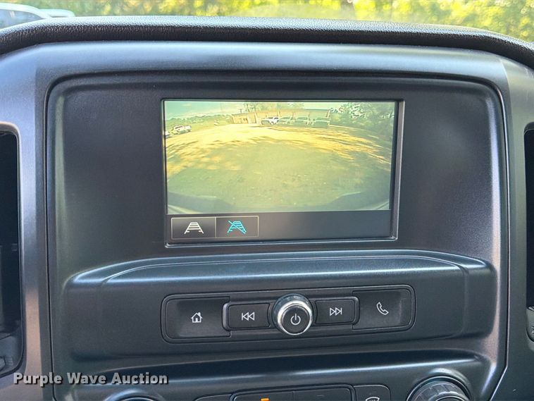image for item EA7355 2019 Chevrolet Silverado 1500 Ext. Cab pickup truck