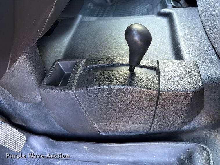image for item EA7355 2019 Chevrolet Silverado 1500 Ext. Cab pickup truck