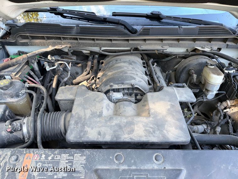image for item EA7355 2019 Chevrolet Silverado 1500 Ext. Cab pickup truck