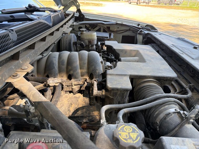 image for item EA7355 2019 Chevrolet Silverado 1500 Ext. Cab pickup truck