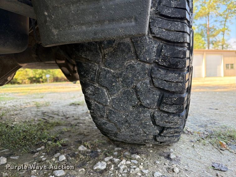 image for item EA7355 2019 Chevrolet Silverado 1500 Ext. Cab pickup truck