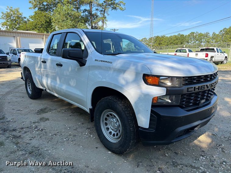 image for item EA7356 2020 Chevrolet Silverado 1500 Ext. Cab pickup truck