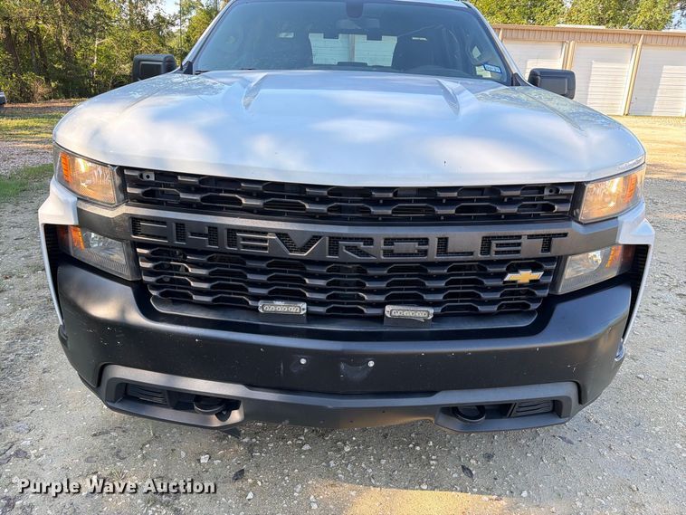 image for item EA7356 2020 Chevrolet Silverado 1500 Ext. Cab pickup truck