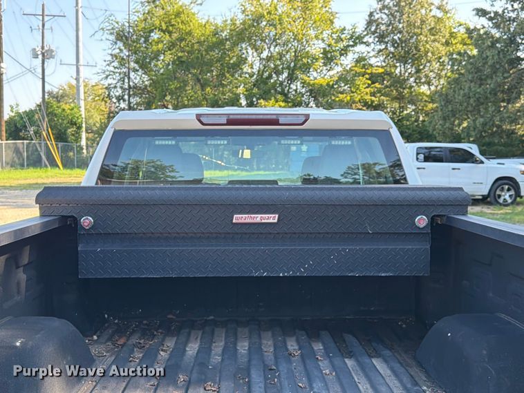 image for item EA7356 2020 Chevrolet Silverado 1500 Ext. Cab pickup truck