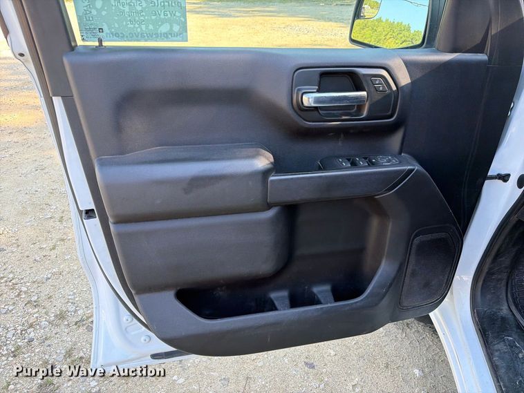 image for item EA7356 2020 Chevrolet Silverado 1500 Ext. Cab pickup truck