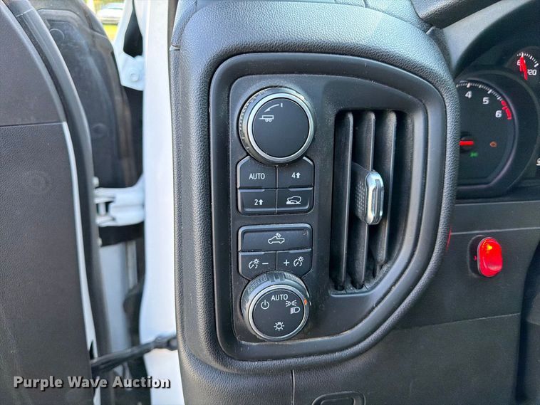 image for item EA7356 2020 Chevrolet Silverado 1500 Ext. Cab pickup truck