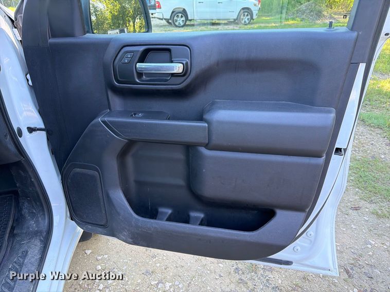 image for item EA7356 2020 Chevrolet Silverado 1500 Ext. Cab pickup truck