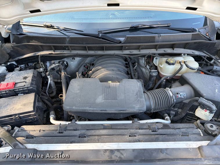 image for item EA7356 2020 Chevrolet Silverado 1500 Ext. Cab pickup truck