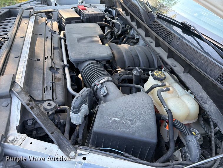 image for item EA7356 2020 Chevrolet Silverado 1500 Ext. Cab pickup truck