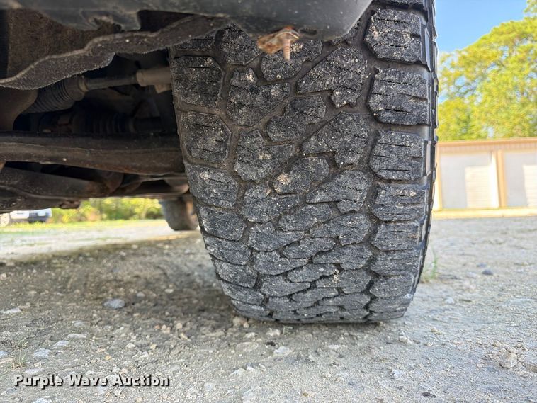 image for item EA7356 2020 Chevrolet Silverado 1500 Ext. Cab pickup truck