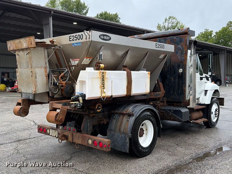 image for item EO8740 2009 International WorkStar 7300 hook lift truck