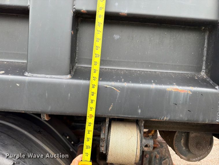 image for item EO8740 2009 International WorkStar 7300 hook lift truck