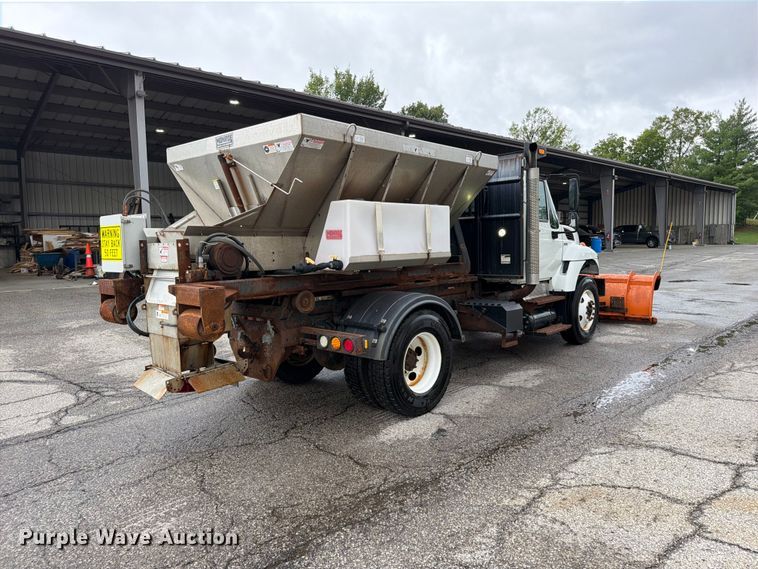 image for item EO8741 2013 International WorkStar 7300 hook lift truck