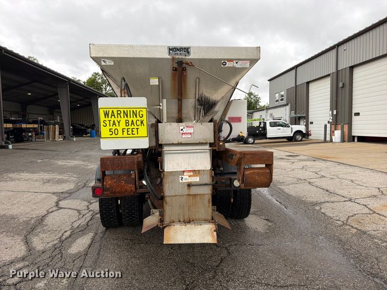 image for item EO8741 2013 International WorkStar 7300 hook lift truck