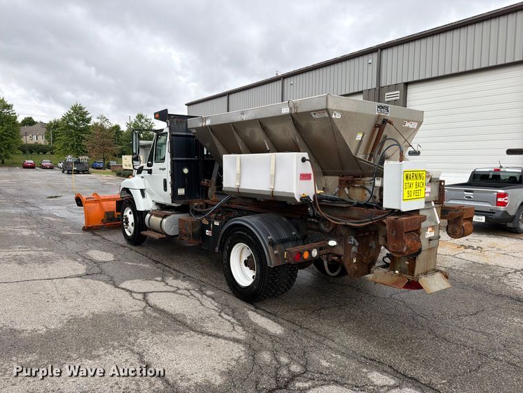image for item EO8741 2013 International WorkStar 7300 hook lift truck