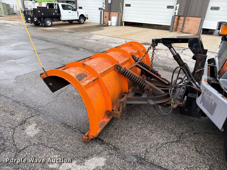 image for item EO8741 2013 International WorkStar 7300 hook lift truck