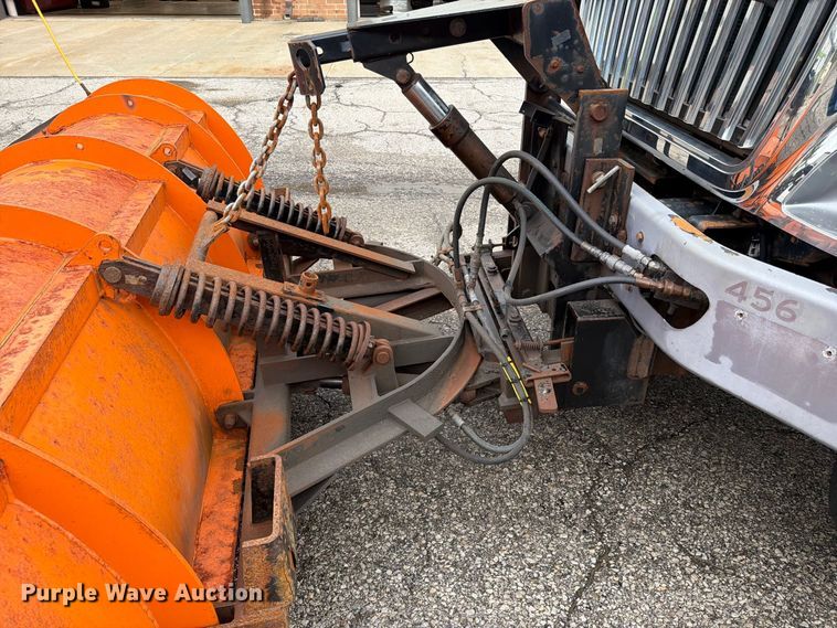 image for item EO8741 2013 International WorkStar 7300 hook lift truck