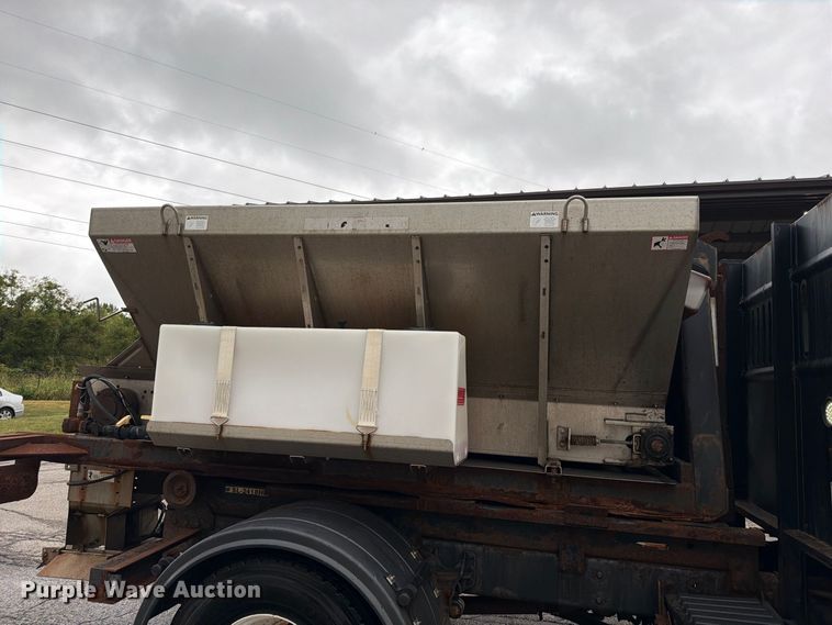 image for item EO8741 2013 International WorkStar 7300 hook lift truck