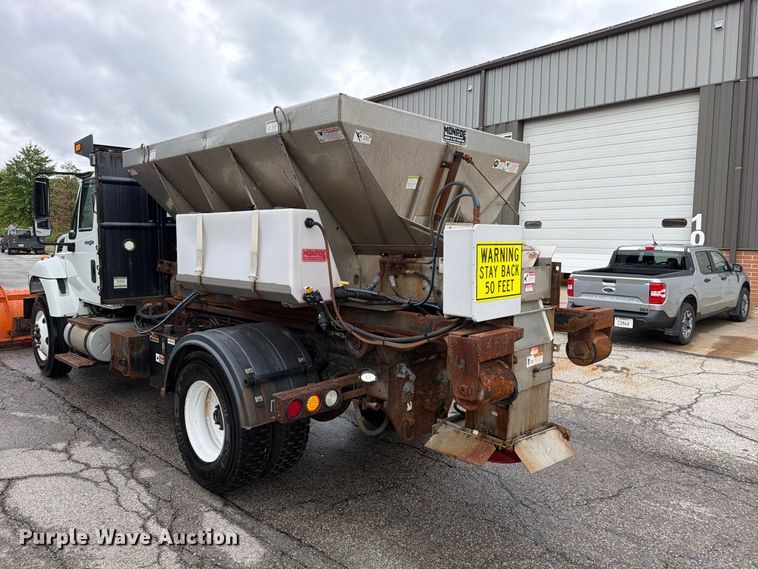 image for item EO8741 2013 International WorkStar 7300 hook lift truck