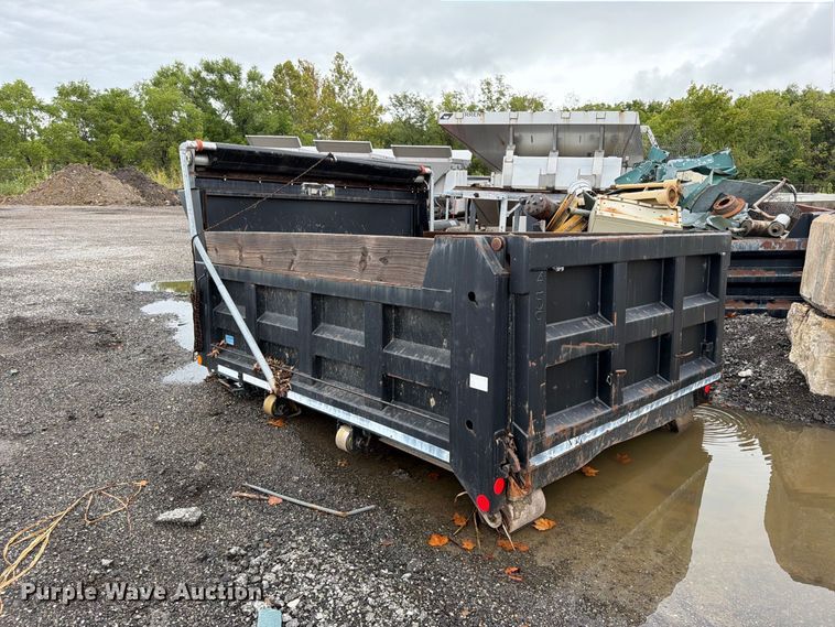 image for item EO8741 2013 International WorkStar 7300 hook lift truck